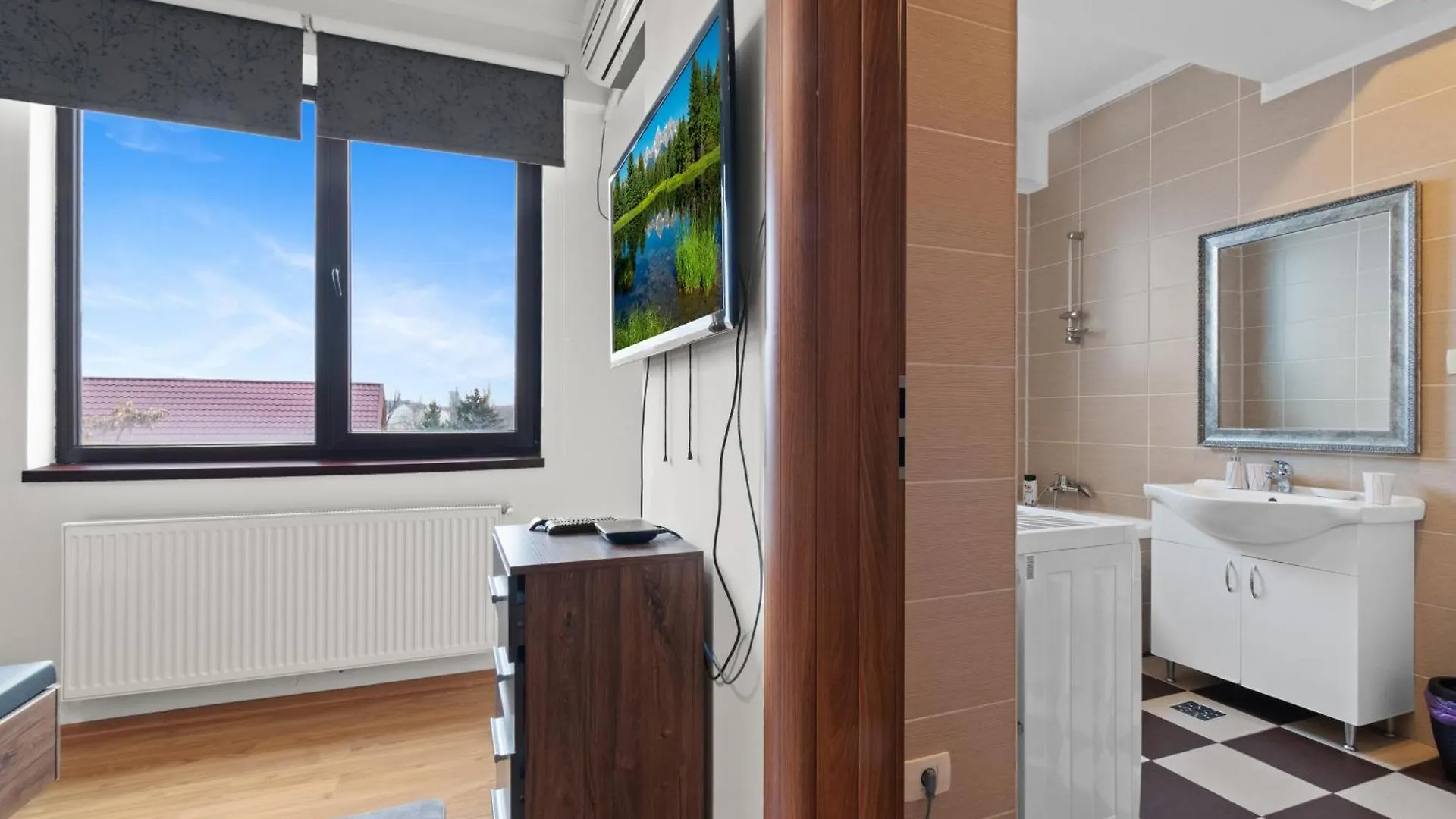 Baneasa Lake Large And Cozy Apartment Bucharest